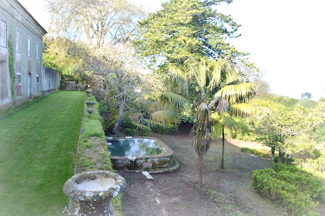 my vintage wedding in portugal gardens